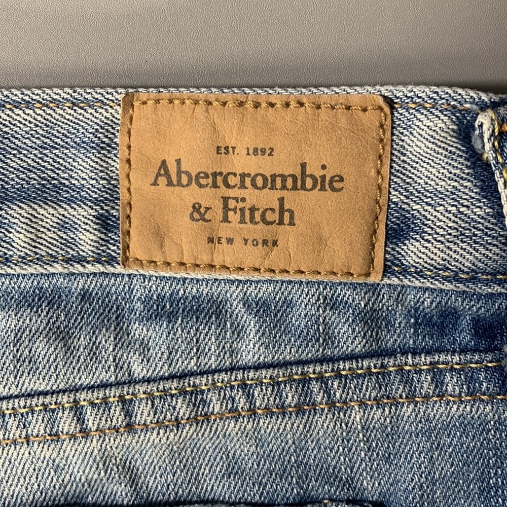 Abercrombie & Fitch Women’s Blue jean Distressed Raw hem Denim Shorts Size 26 - Picture 7 of 8